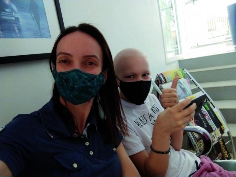 Do drama do diagnóstico à batalha pela cura, rondonense fala sobre apoio ao filho na luta contra o câncer