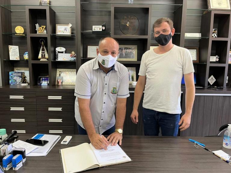 João Laufer reassume Prefeitura de Quatro Pontes após férias