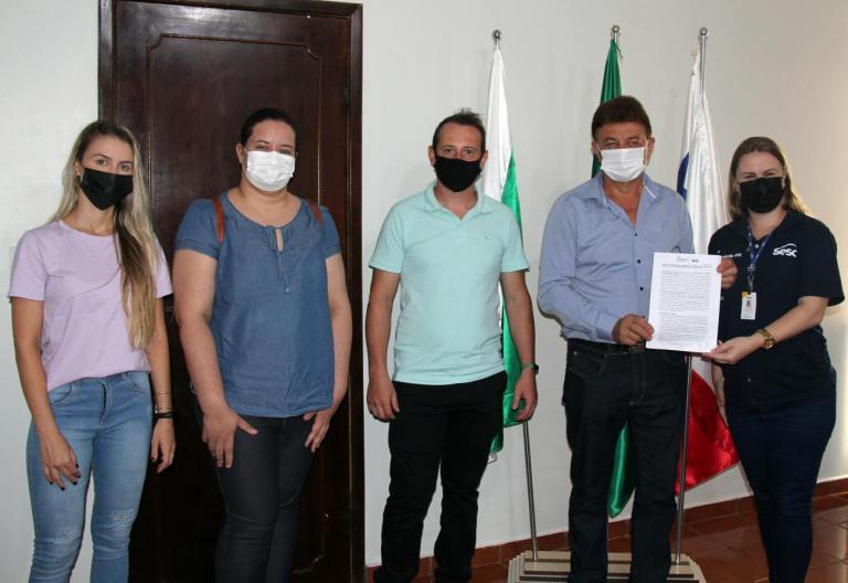 Prefeitura de Nova Santa Rosa e Sesc celebram convênio do Projeto BiblioSesc