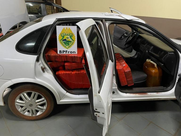 BPFron apreende veículo carregado com 561 kg de drogas em Guaíra