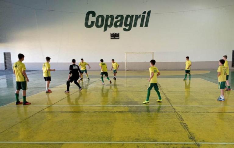 Escolinhas da AACC reiniciam atividades na terça-feira