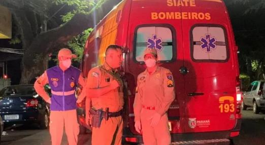 Multidão toma conta de ruas em área central de Cascavel; houve briga generalizada e esfaqueamentos