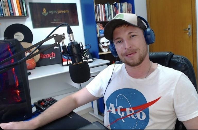Rondonense é destaque em programa de TV ao criar um podcast voltado ao agronegócio