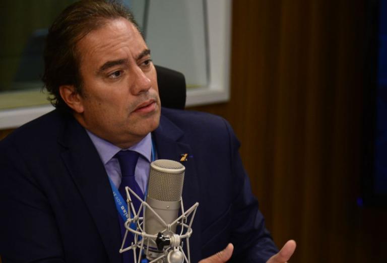 Saque do abono salarial começa terça-feira e vai até 31 de março, diz presidente da Caixa