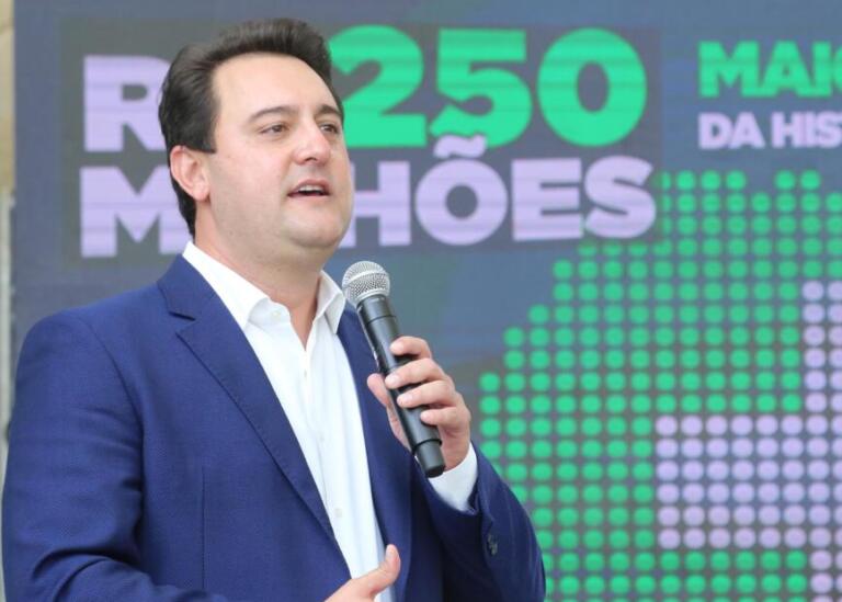 Deputados estaduais do PSB vão se filiar ao PSD de Ratinho Junior