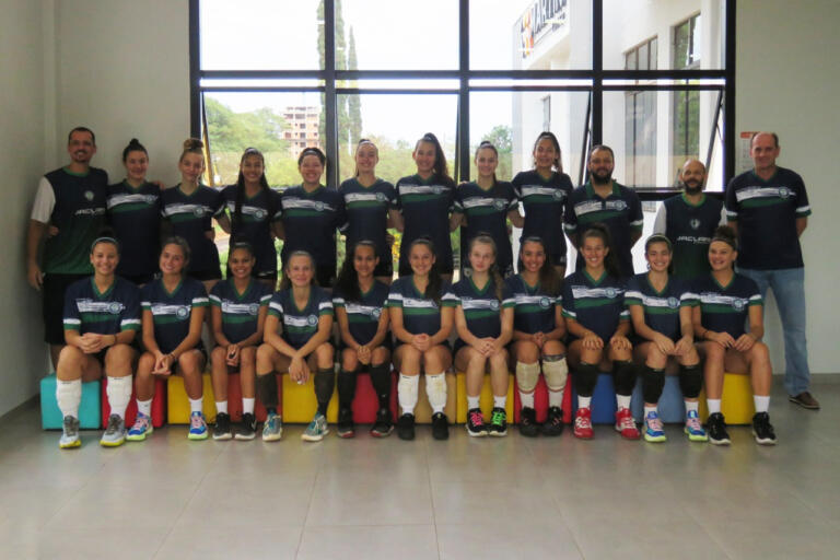 Seleção Paranaense Sub-19 feminina de Vôlei se apresenta em Marechal Rondon
