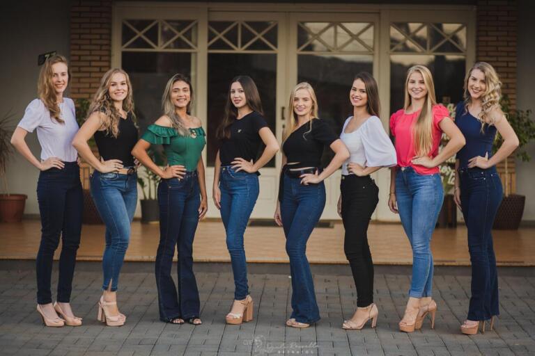 Oito candidatas vão disputar o título de Miss Mercedes 2022; veja fotos