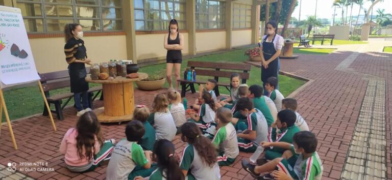 Estudantes da rede municipal de Marechal Rondon participam de projeto na Unioeste