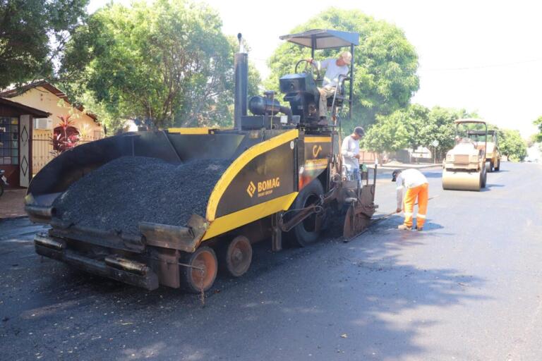 Ruas do Bairro Primavera estão recebendo recape asfáltico
