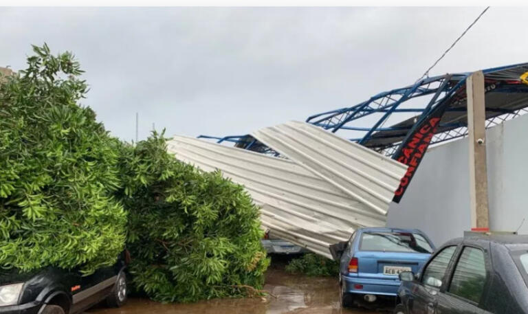 Bombeiros atualizam números sobre atendimentos prestados após temporal na região; Pato Bragado teve 150 destelhamentos