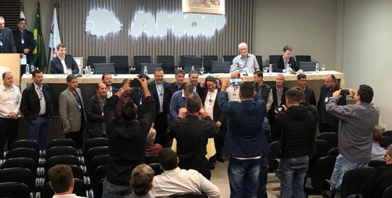 Prefeito de Santa Tereza do Oeste é eleito presidente da Amop