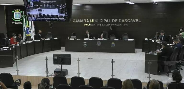 Vereadores de Cascavel aprovam uso facultativo de máscara em ambientes abertos