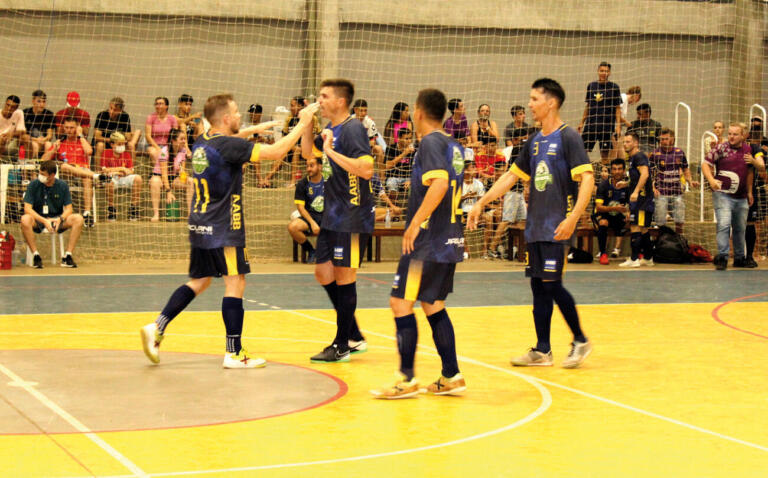 Decisões pela Copa Sesc Verão de Futsal acontecem nesta sexta-feira