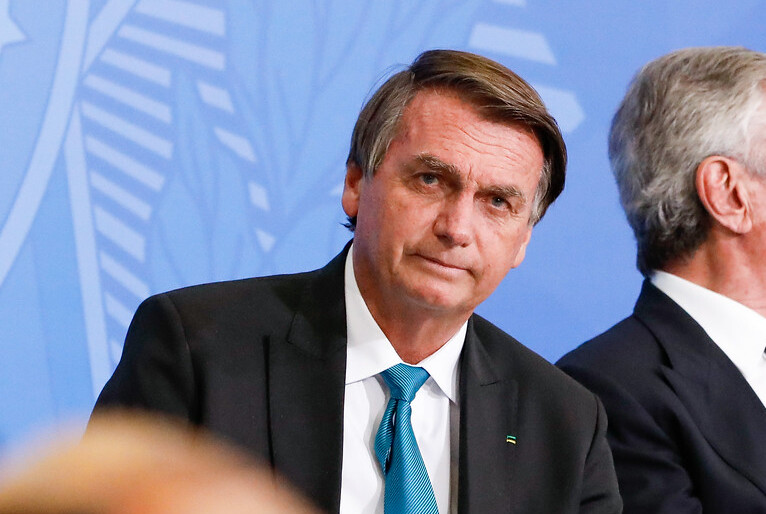 Bolsonaro pode atacar Lula perguntando a púlpito vazio se petista faltar a debate