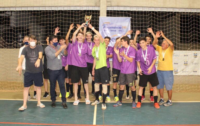 Barões da Pisadinha vence nos pênaltis e fatura a Copa Sesc Verão