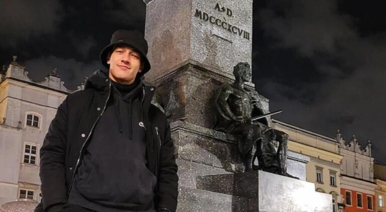 Rondonense que fugiu da guerra na Ucrânia está entre os passageiros que voltarão ao Brasil no avião da FAB