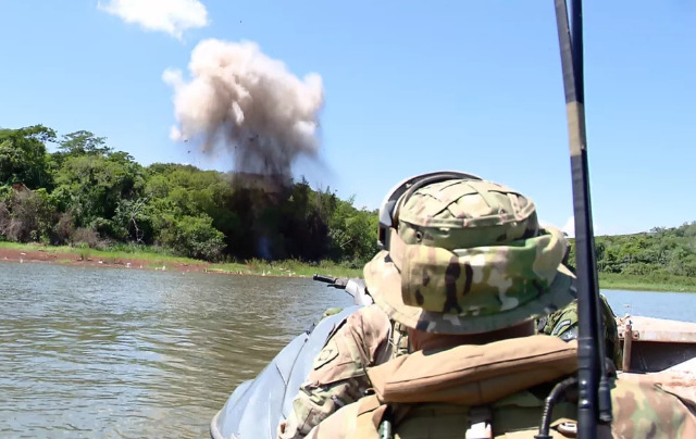 Forças de segurança explodem portos clandestinos usados pelo tráfico e contrabando na região de Guaíra