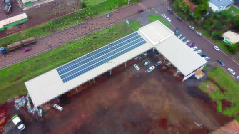 Usina solar é instalada no Parque de Máquinas de Entre Rios do Oeste