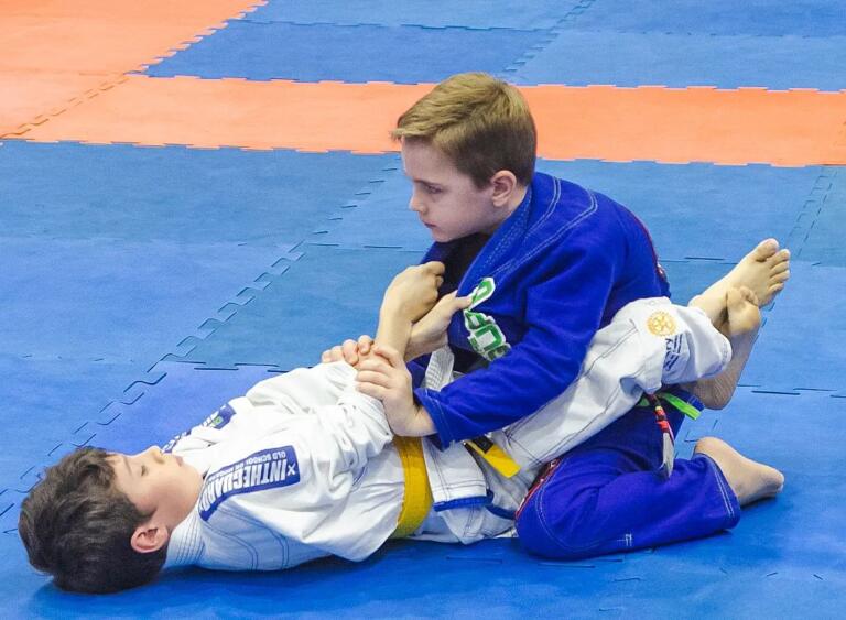 Equipe N1 Brasil conquista 11 medalhas em competição do Circuito de Jiu-Jitsu do Interior do Paraná 