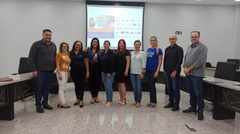 NAF inicia atendimentos na Unioeste com parceria do Núcleo de Profissionais da Contabilidade