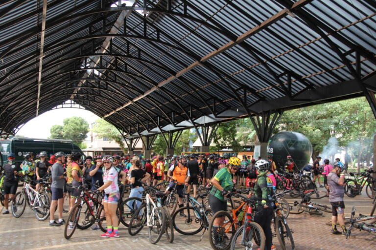 Pato Bragado recebe mais de 550 ciclistas em etapa do cicloturismo