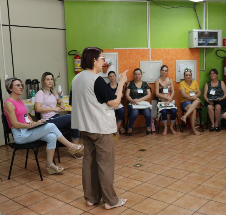 Curso Mulher Atual passa a ser aplicado às mulheres do agronegócio de Pato Bragado