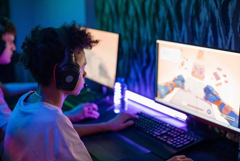 Público gamer sobe para 74,5% no Brasil, aponta PGB 2022