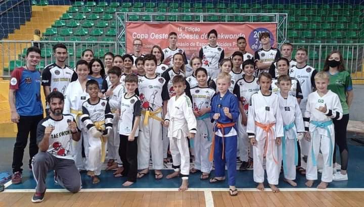 Rondonenses faturam medalhas no taekwondo