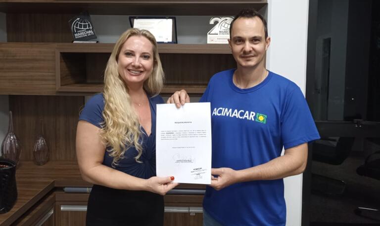 Carla Rieger registra chapa para concorrer à presidência da Acimacar