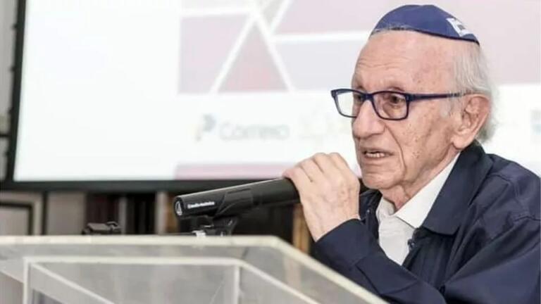 Morre único sobrevivente do holocausto nascido no Brasil
