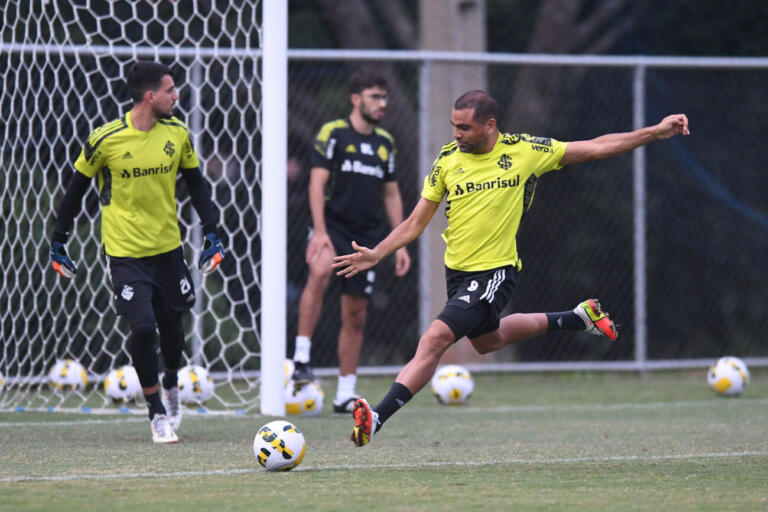 Internacional estreia neste domingo no Brasileirão em duelo de gigantes