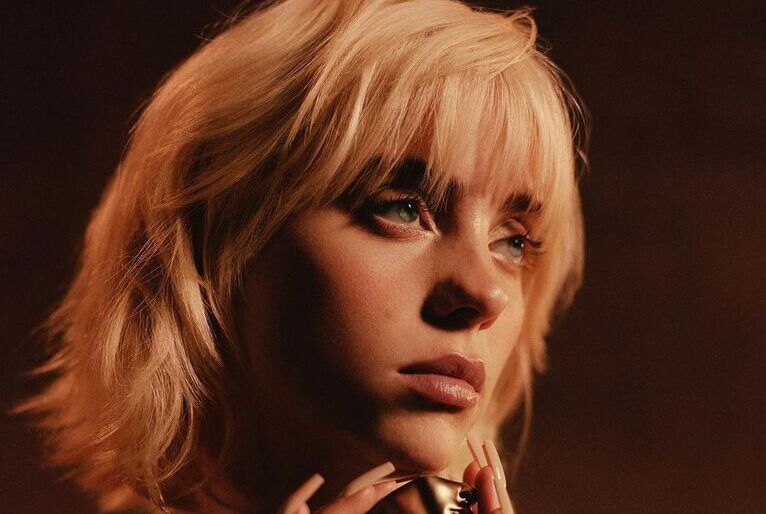 Entenda o que é a síndrome de Tourette, que atinge a cantora Billie Eilish