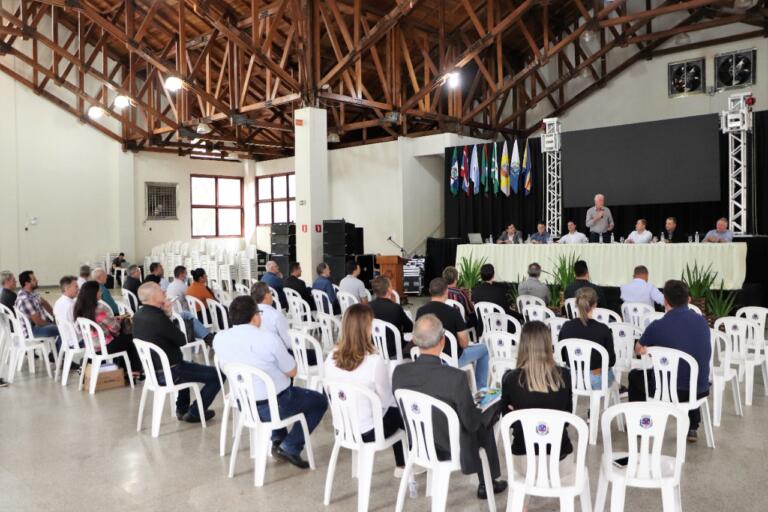 Em assembleia, Conselho dos Lindeiros altera estatuto e regimento interno