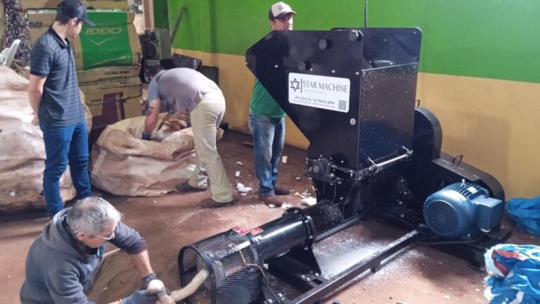 Máquina adquirida pela prefeitura garante a destinação correta do isopor em Marechal Rondon