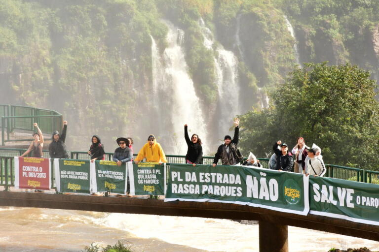 Após protesto nas Cataratas, carta em defesa ao PNI será levada ao Senado