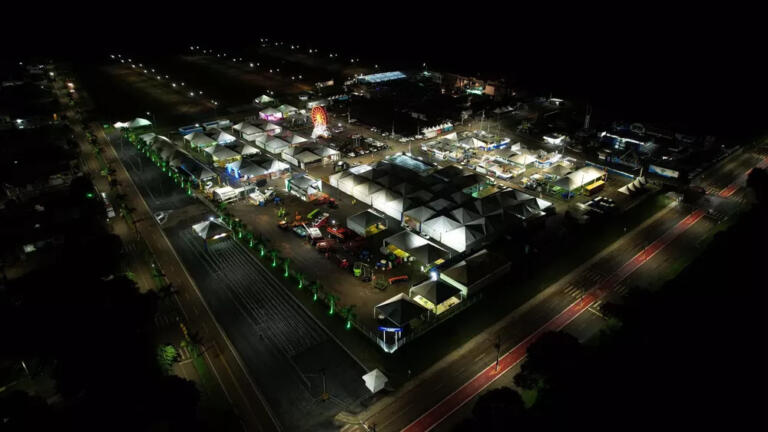 Festa Popular de Santa Terezinha de Itaipu tem shows de Wesley Safadão e Alok nesta sexta-feira; confira as outras atrações