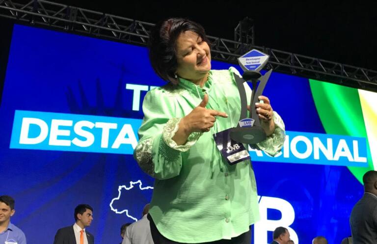 Vereadora ganha troféu nacional por projeto de lei que visa combate ao assédio sexual