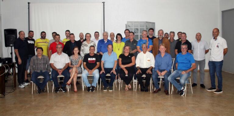 Oeste ganha novo clube voltado ao futebol profissional e à formação de atletas