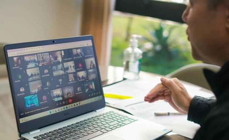 Guto Silva discute infraestrutura com prefeitos do Oeste