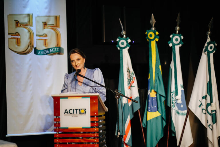 Nova diretoria da Acit toma posse em evento festivo