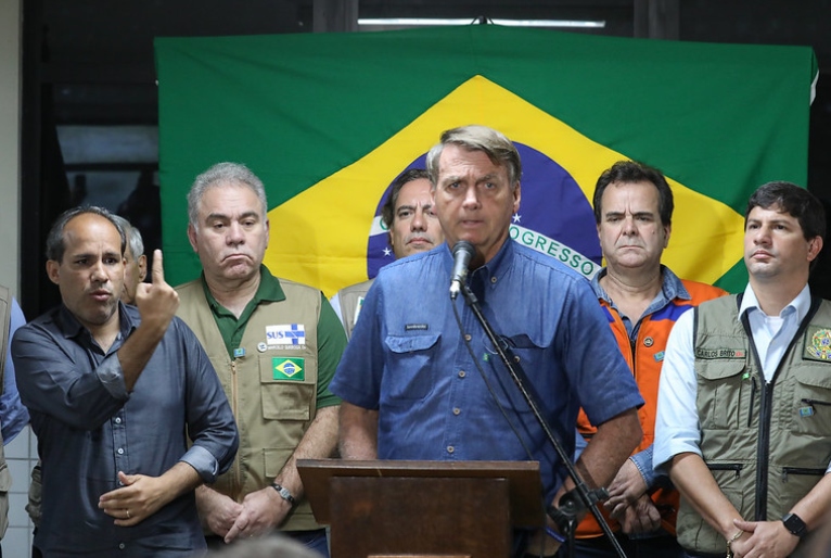 “Infelizmente catástrofes acontecem”, diz Bolsonaro sobre tragédia em Pernambuco