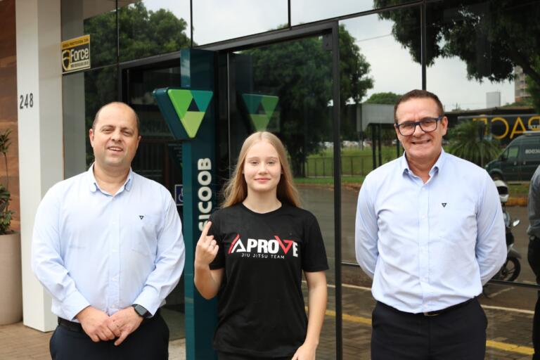Sicoob Confiança patrocina Isabella Scheidt, a promessa do jiu-jitsu rondonense