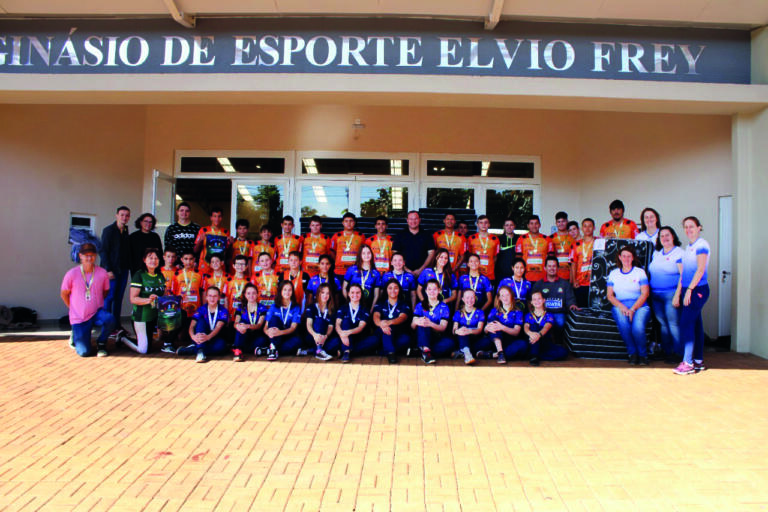 Trabalho voluntário gera benefícios a atletas de Mercedes