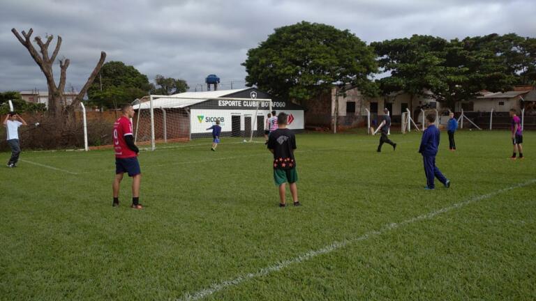 Projeto “Bom de bola, bom na escola” oferece treinamento gratuito em Marechal Rondon