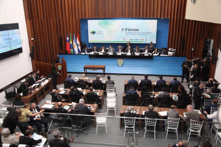 Lar Cooperativa participa de fórum internacional de logística