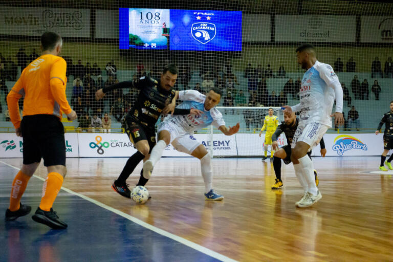 Marechal Futsal perde para o Foz fora de casa