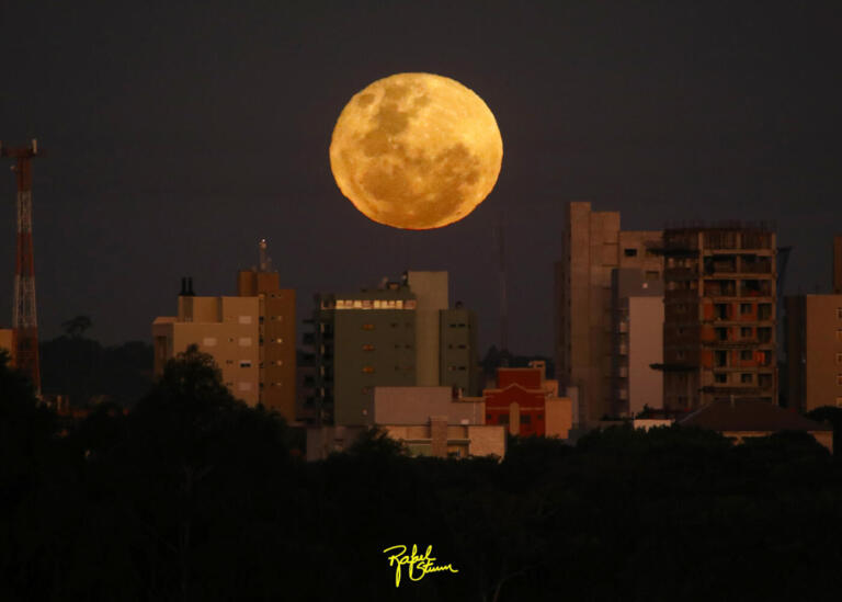 Rondonense faz belos registros da Superlua; confira