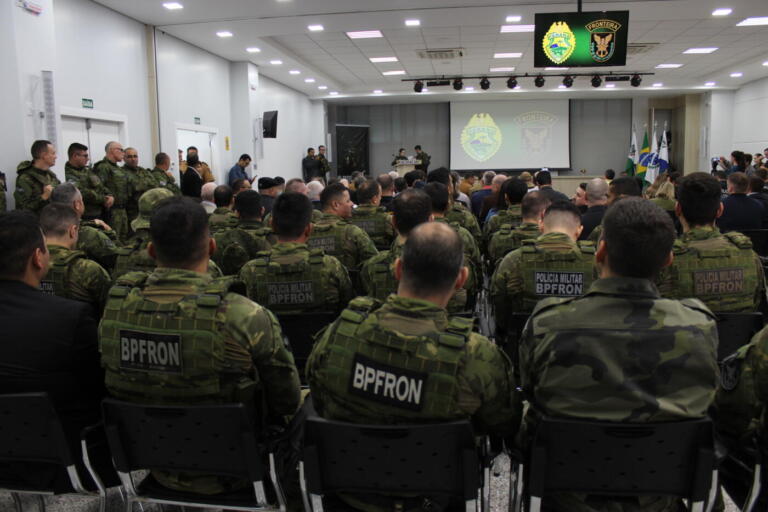 Prestigiada por várias lideranças, solenidade marca homenagem aos dez anos de criação do BPFron