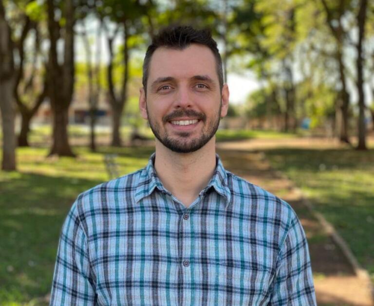 Começam as vendas de cestas básicas em troca de passaportes para o Fórum Empresarial 2022