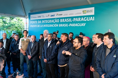 Bolsonaro diz que vai a debates no primeiro turno “se Lula for”